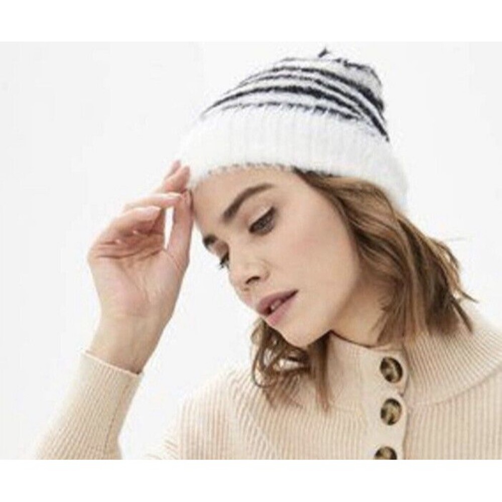 Topshop Black & White Tiger Stripe Beanie Hat New